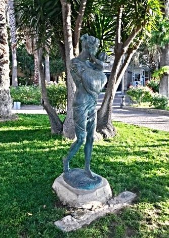 Sorrento art sculptures 