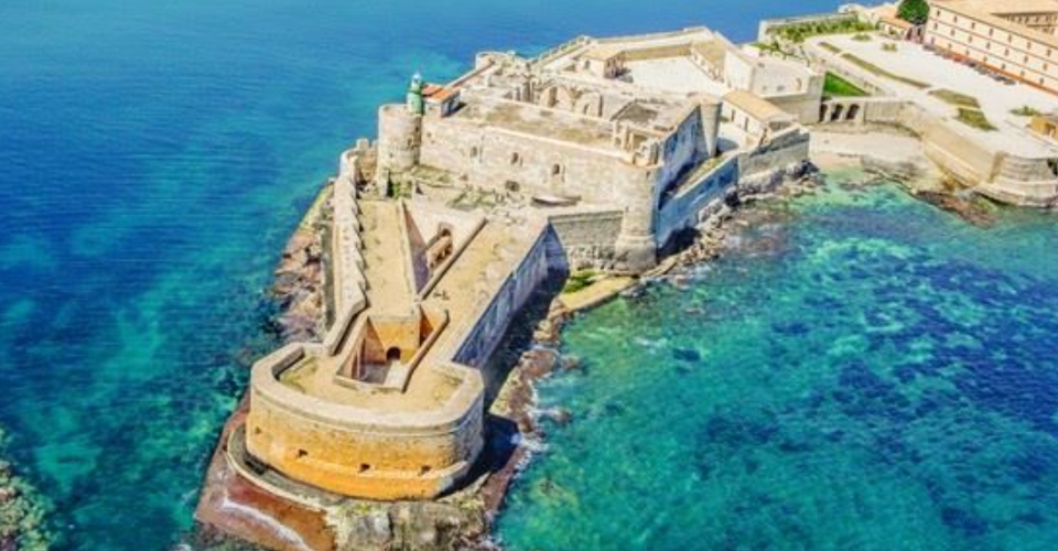 walking tour of Ortigia Castello Maniace